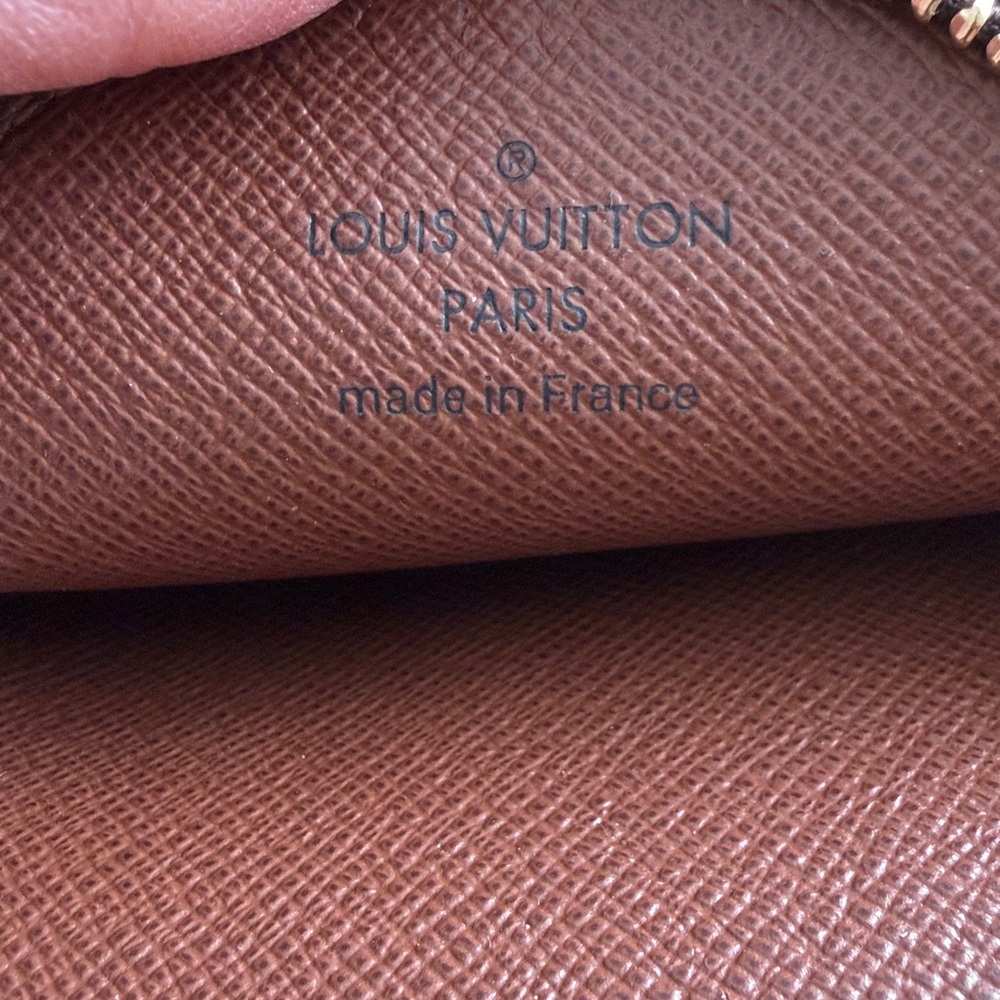 Louis Vuitton Round Coin Purse Monogram Canvas - Picture 4 of 10